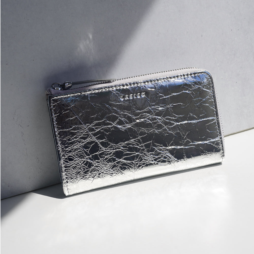 本革メタリックカラー短い長財布