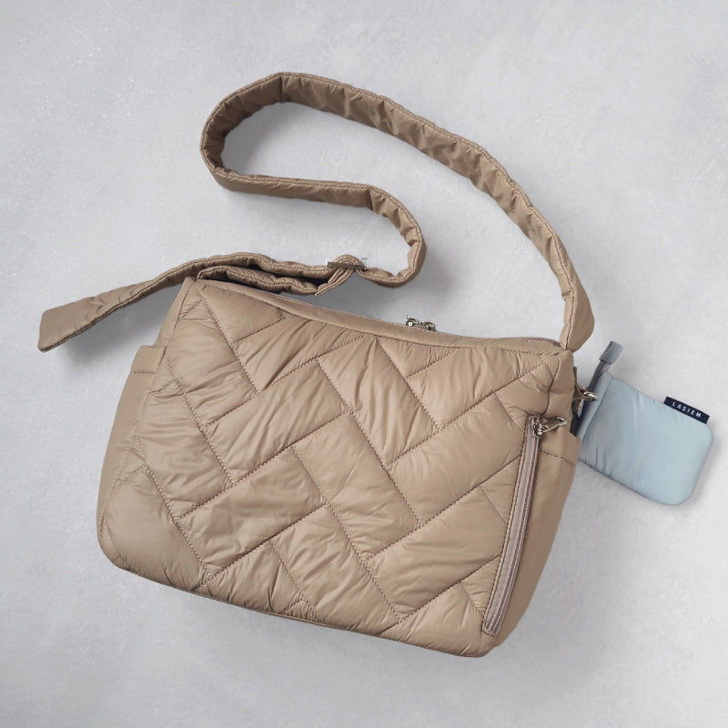 撥水ナイロン ショルダーバッグ 軽量