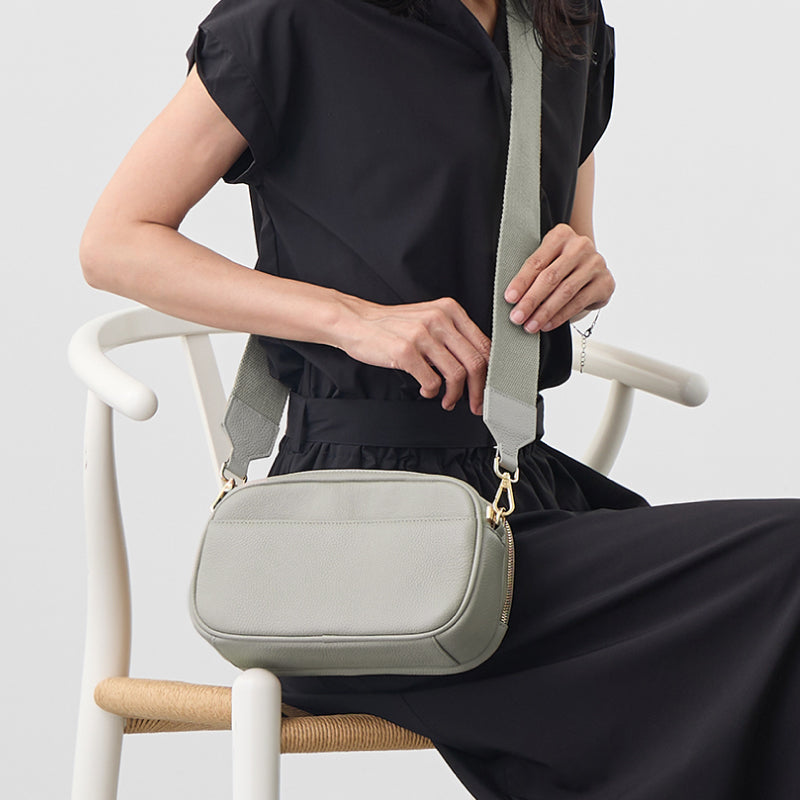 本革 お財布機能付きショルダーバッグ ショルダーベルト2本付き