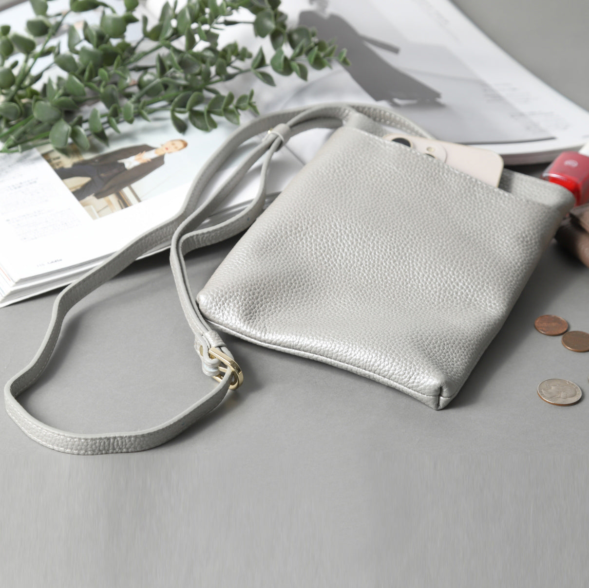 本革シンプルスマホポシェット