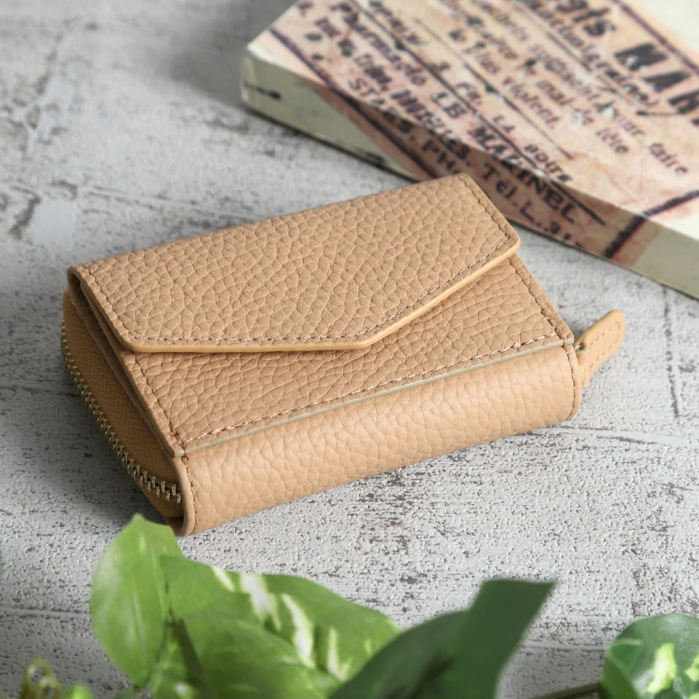 本革小銭入れ付きお札の折れないカードケース