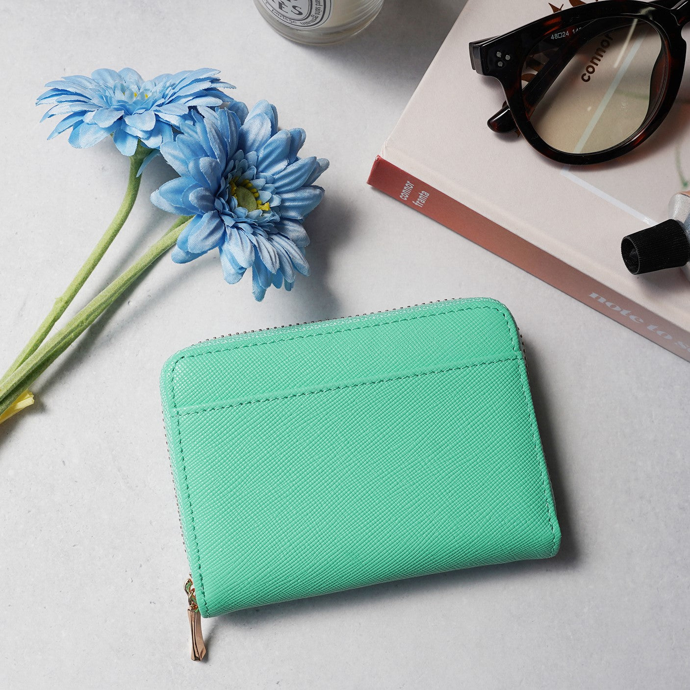 本革お札が折れないじゃばら式お花カラーのミニ財布