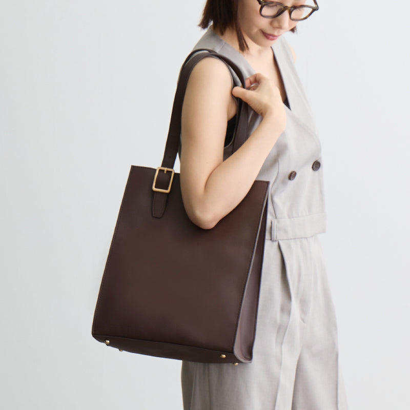 縦型レザートートバッグ