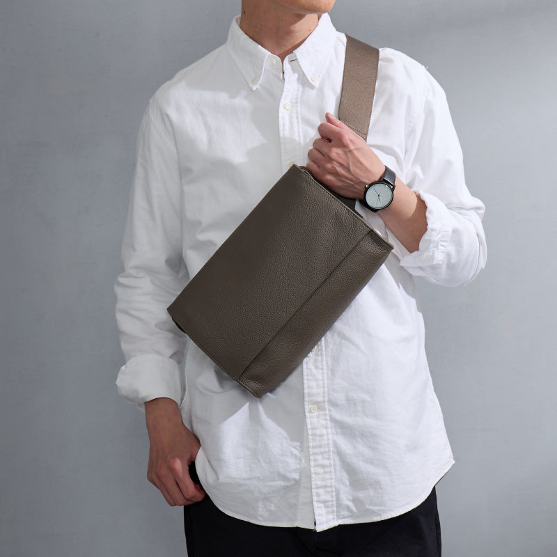 本革 メンズ レディース ユニセックス ボディバッグ