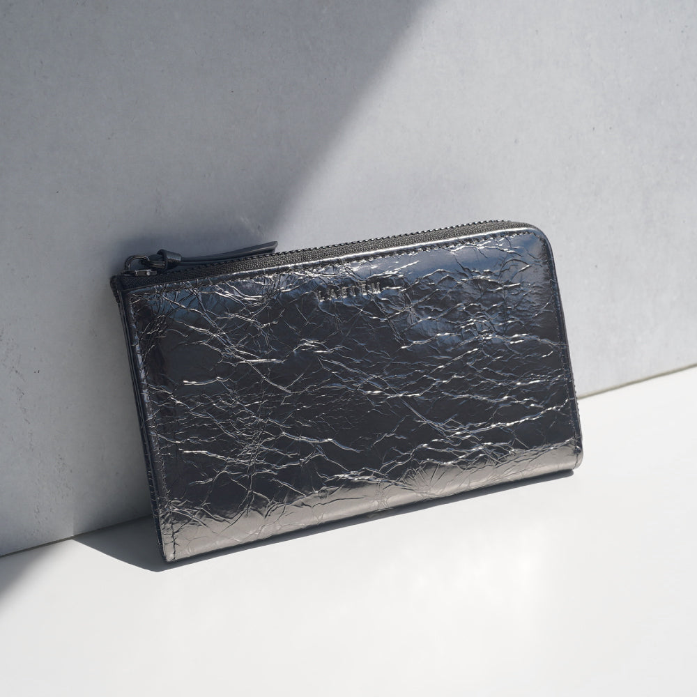 本革メタリックカラー短い長財布