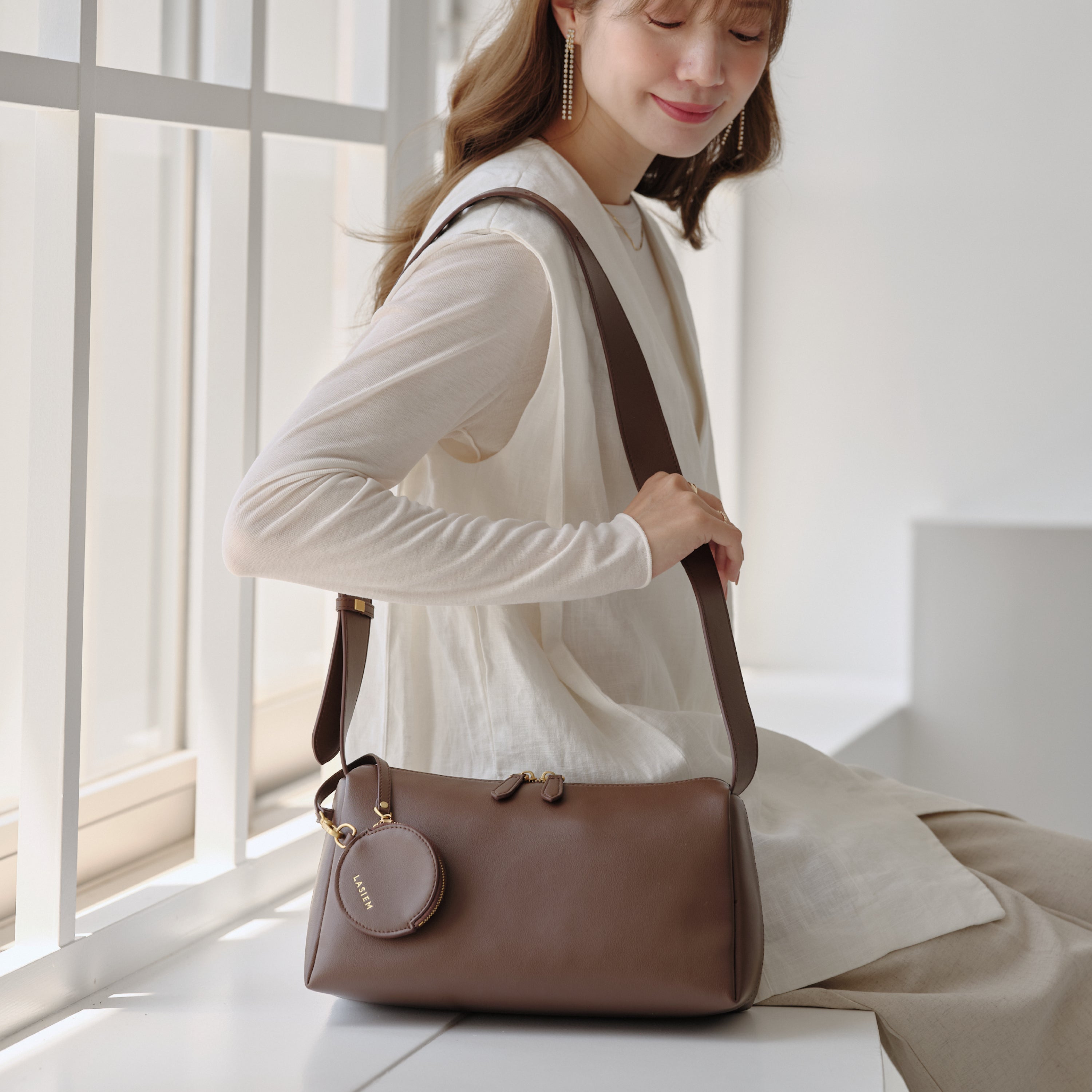 BOXショルダーバッグ　本革