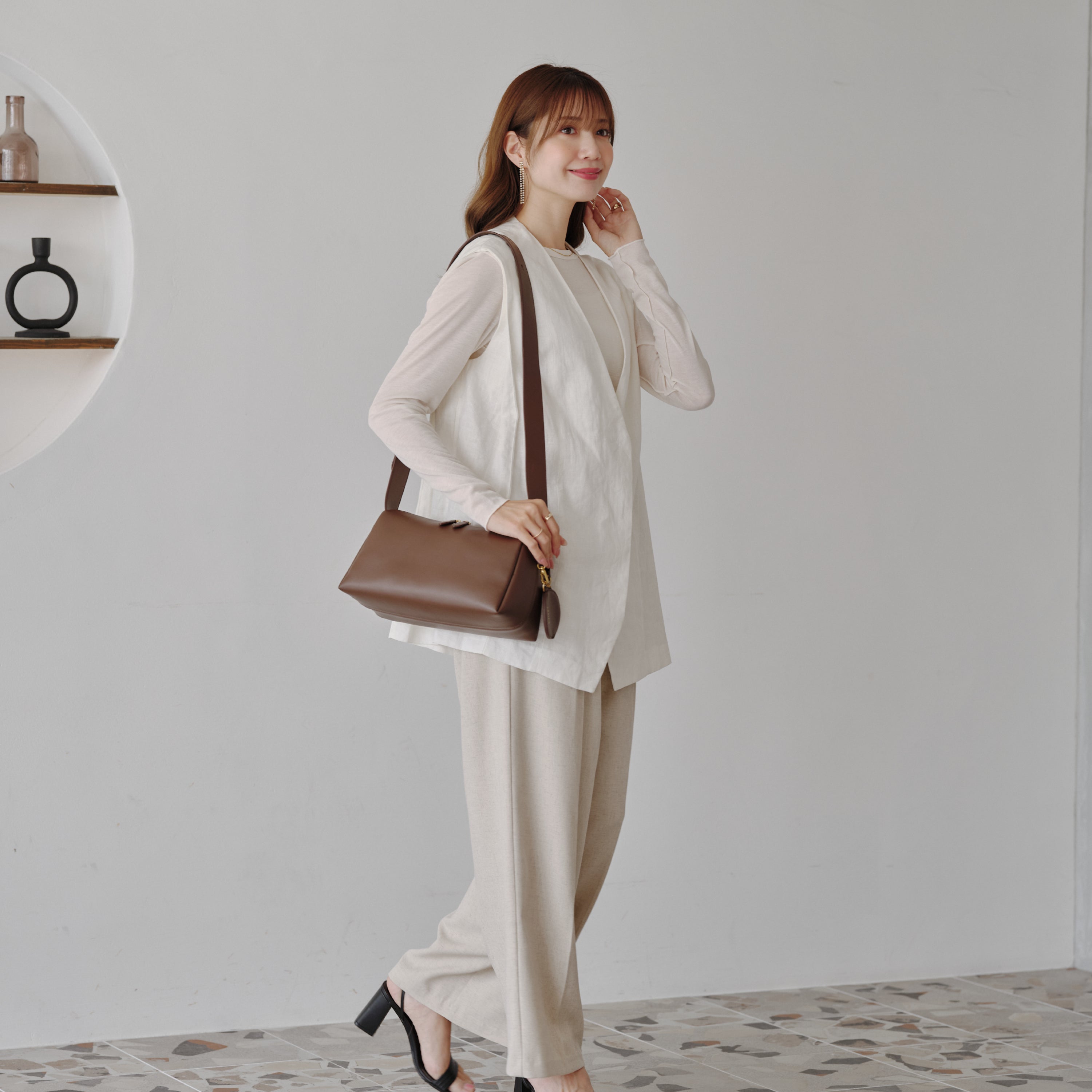 BOXショルダーバッグ　本革