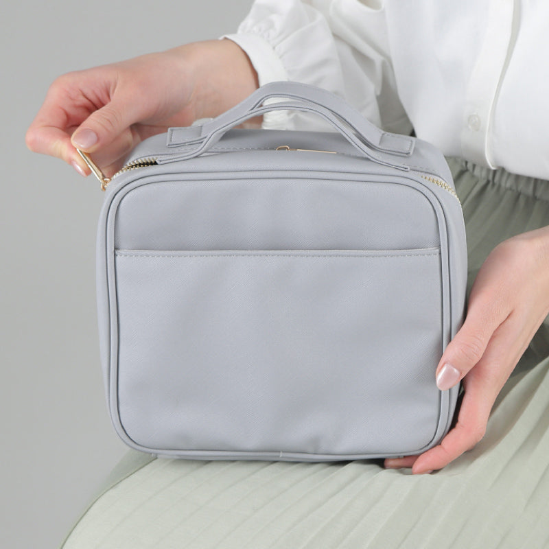 大容量 自立メイクポーチ