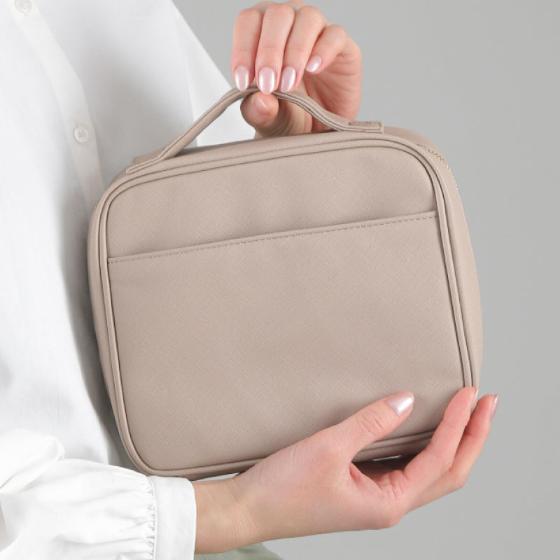 大容量 自立メイクポーチ