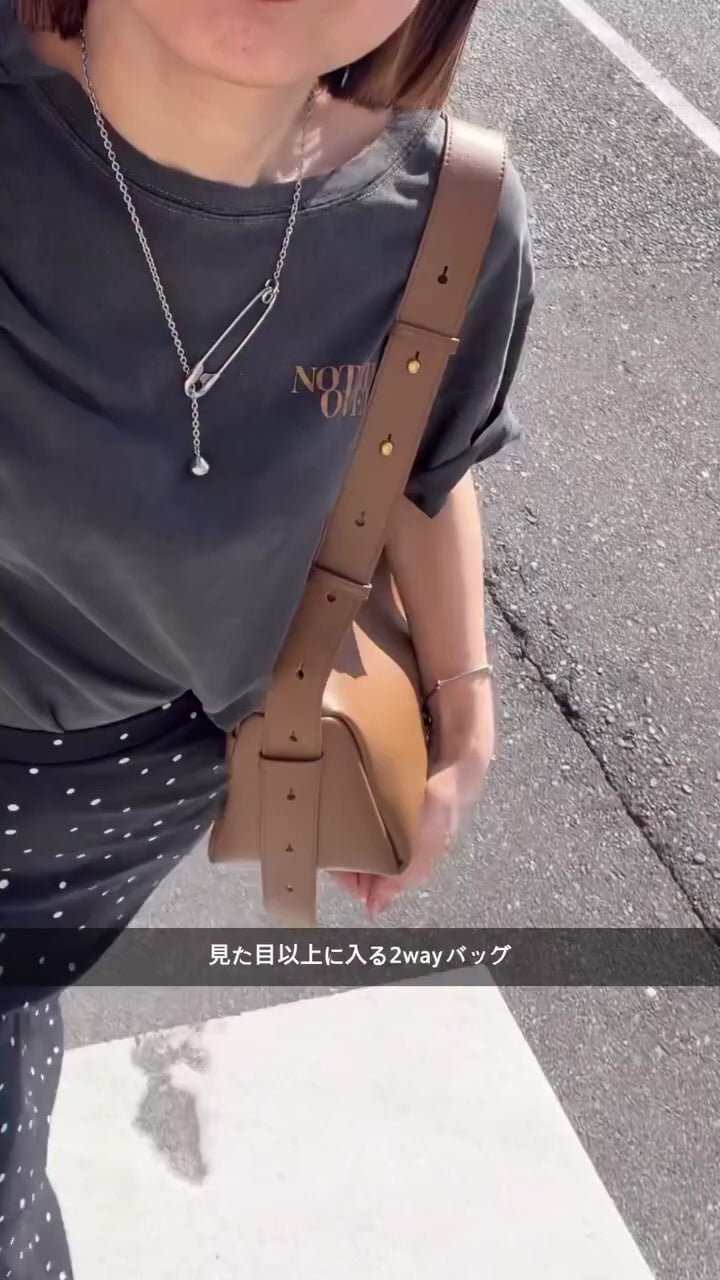 BOXショルダーバッグ　本革