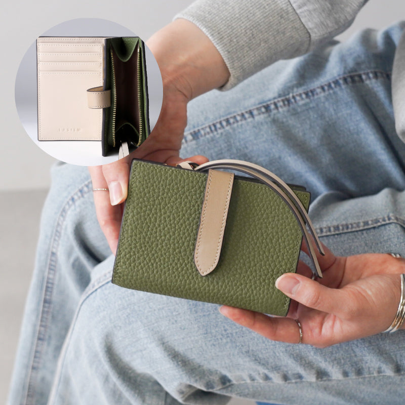 ストラップ2種付 ベルト付き二つ折り財布