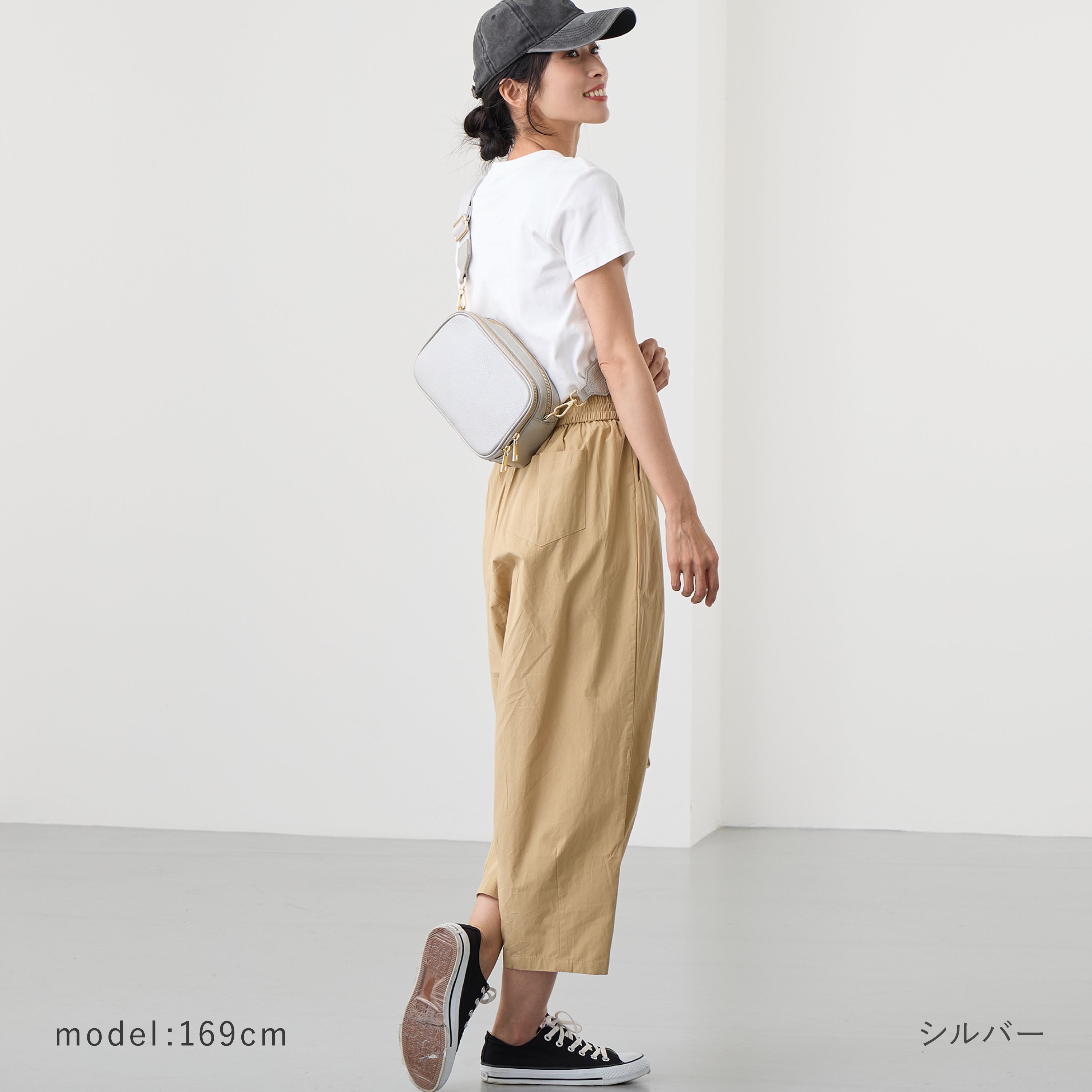 本革 お財布機能付きショルダーバッグ 　ショルダーベルト２本付き