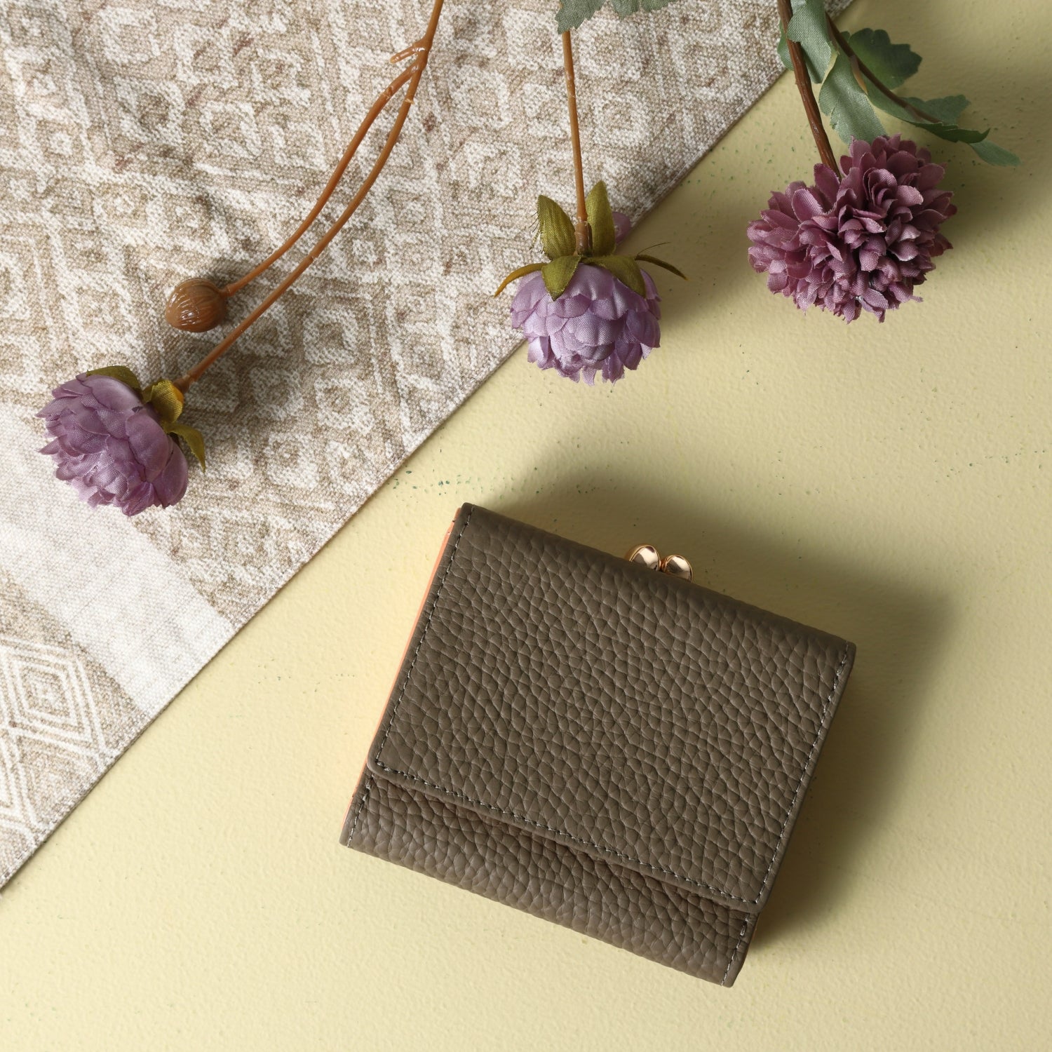 本革バイカラーがま口ミニ財布